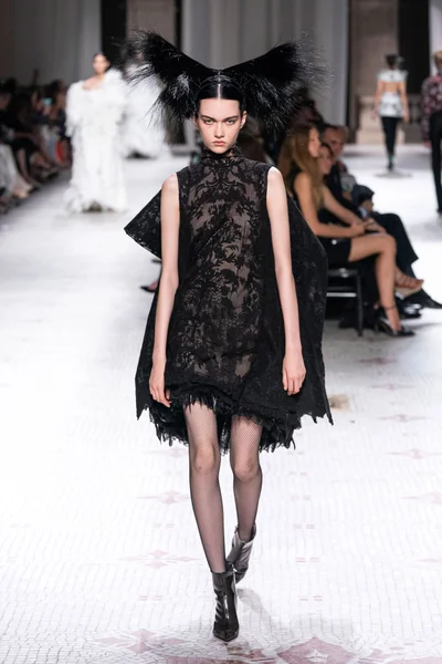 Look 46